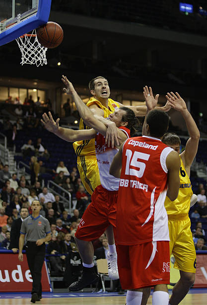 你需要我帮 你需要我帮