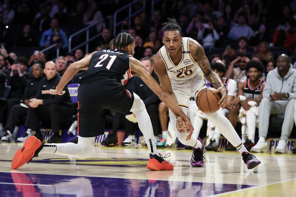 尔的携手 尔的携手